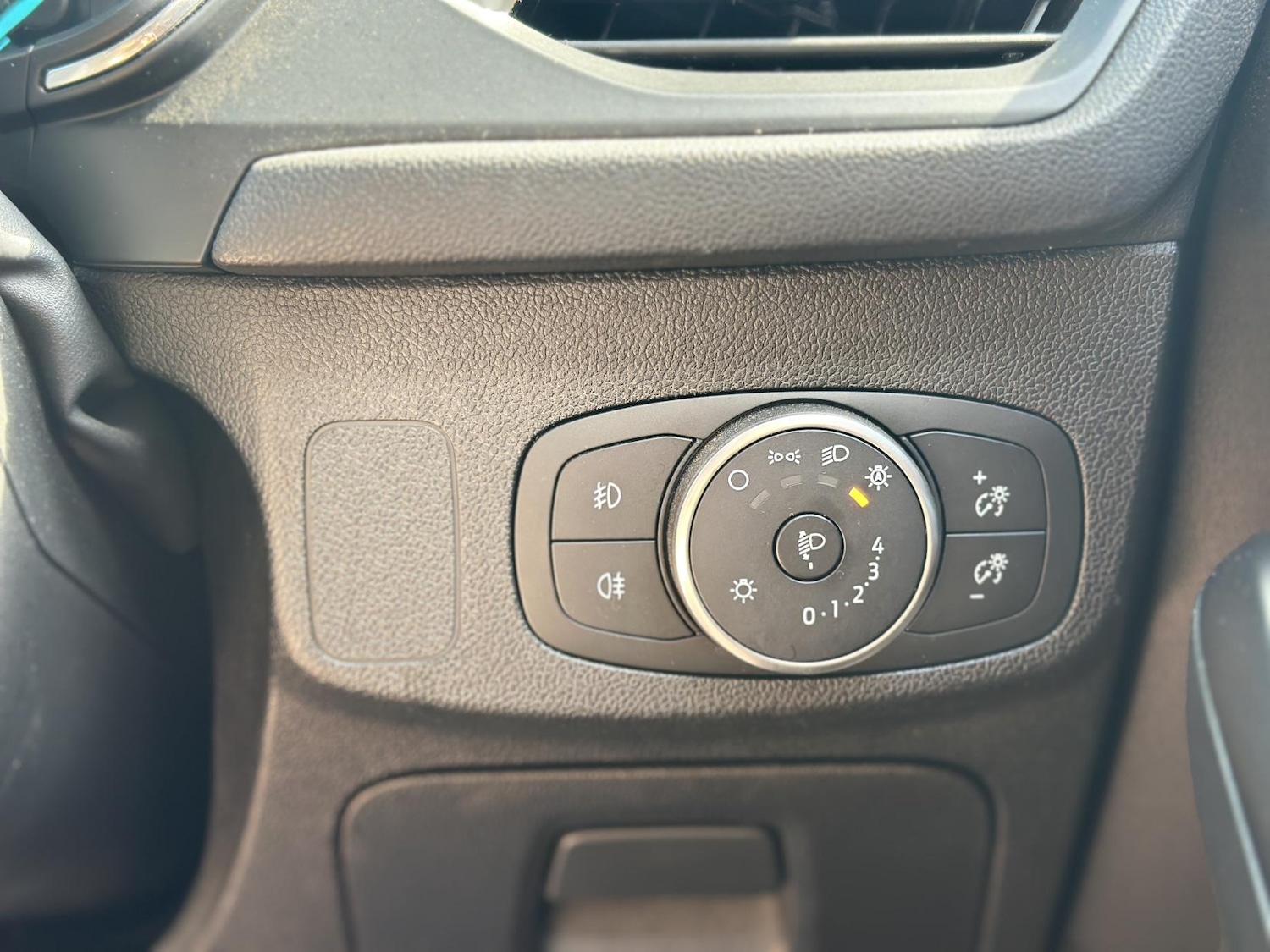 Used Ford Focus 2018 for sale - 75733101: Photo 24