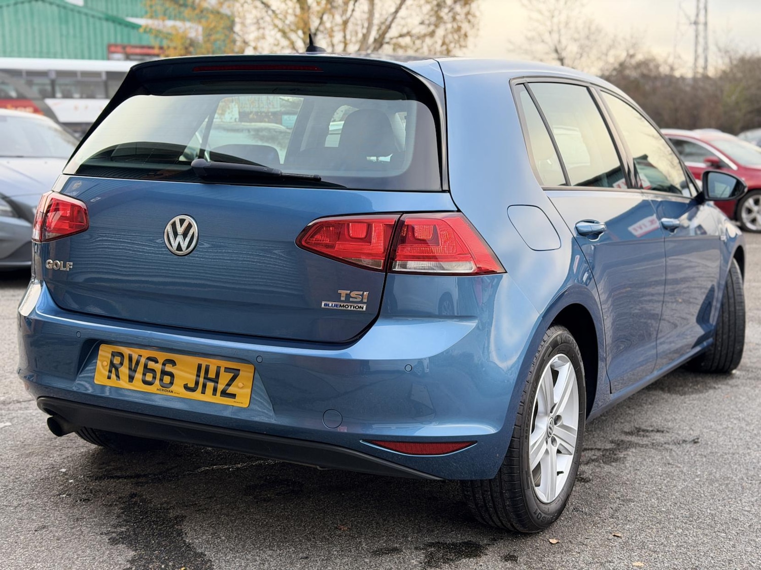 Used Volkswagen Golf 2016 for sale - 77525253: Photo 2