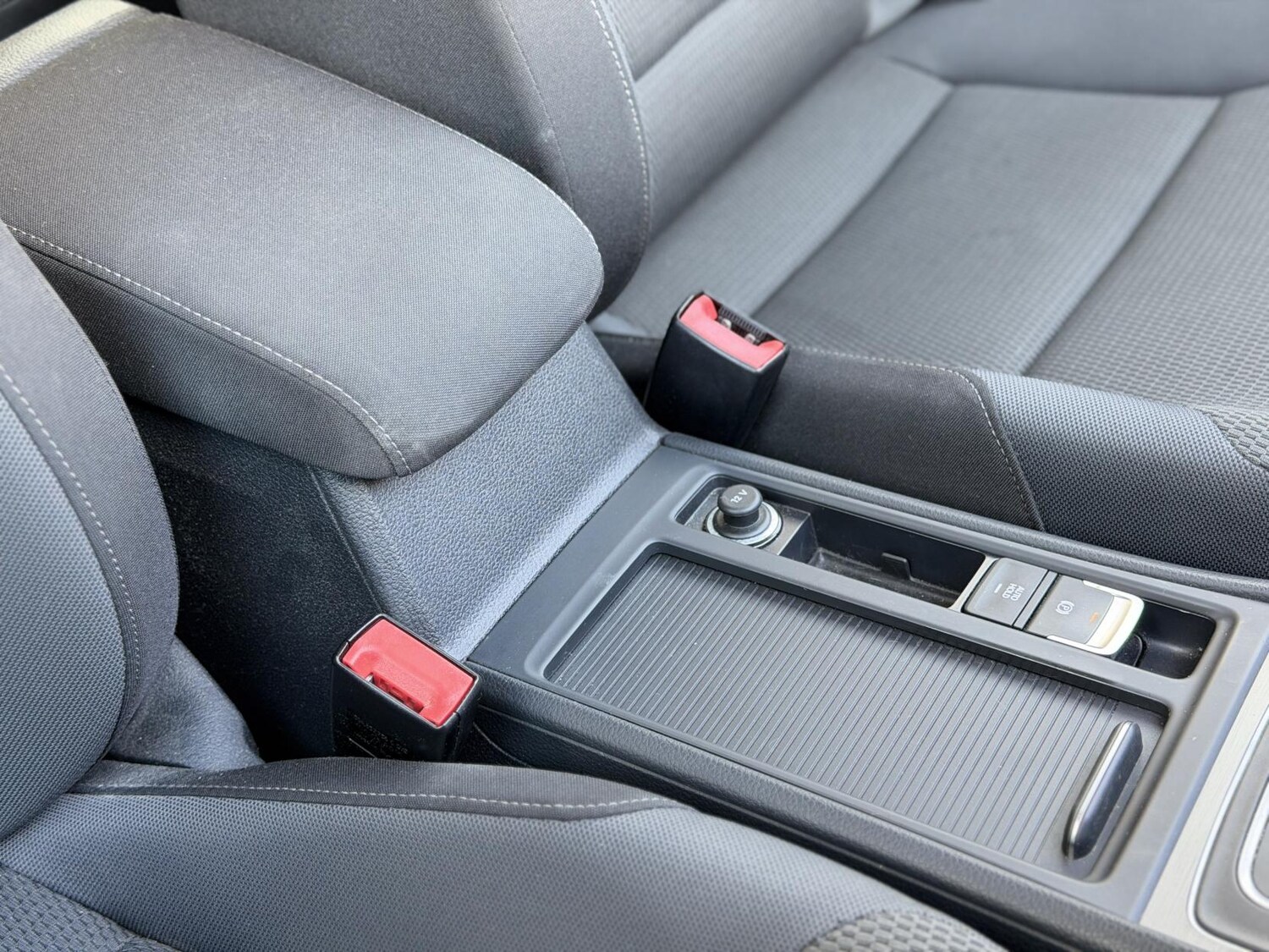 Used Volkswagen Golf 2016 for sale - 77525253: Photo 28