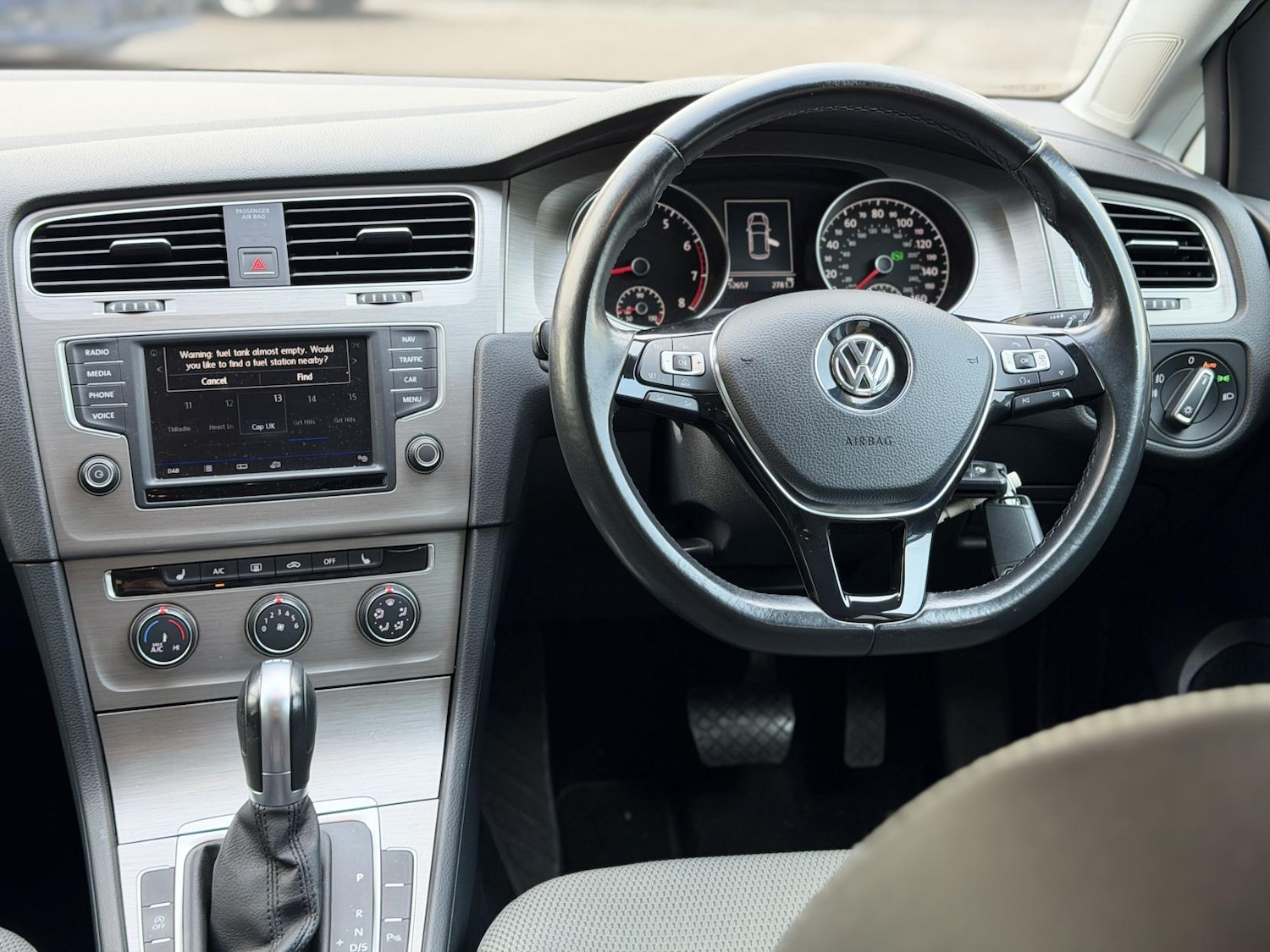 Used Volkswagen Golf 2016 for sale - 77525253: Photo 3