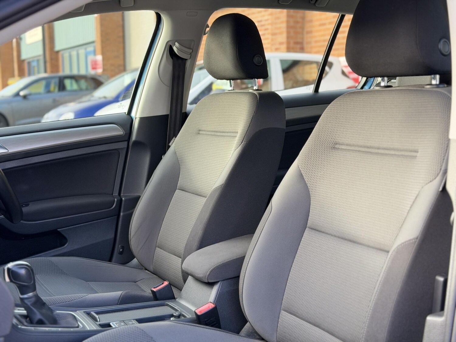 Used Volkswagen Golf 2016 for sale - 77525253: Photo 30