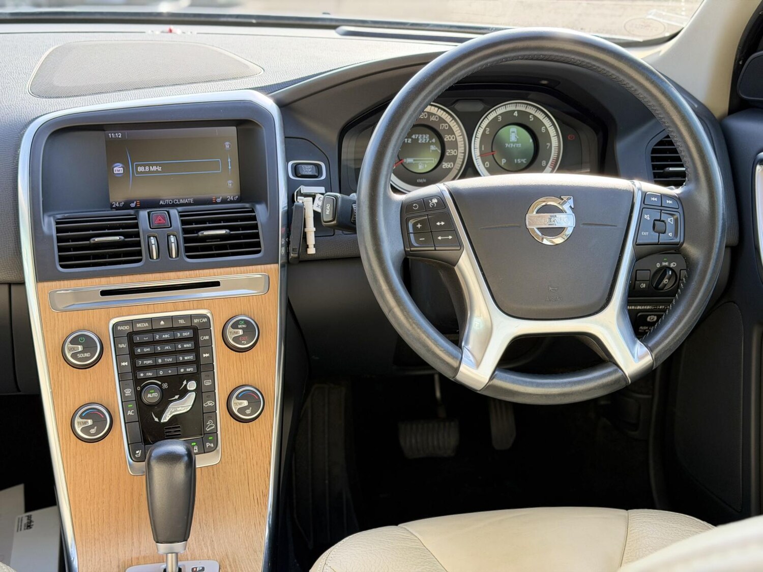 Used Volvo XC60 2012 for sale - 77525274: Photo 3