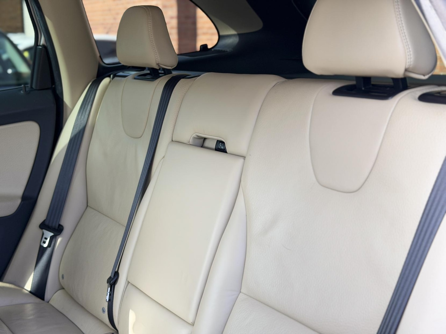 Used Volvo XC60 2012 for sale - 77525274: Photo 40