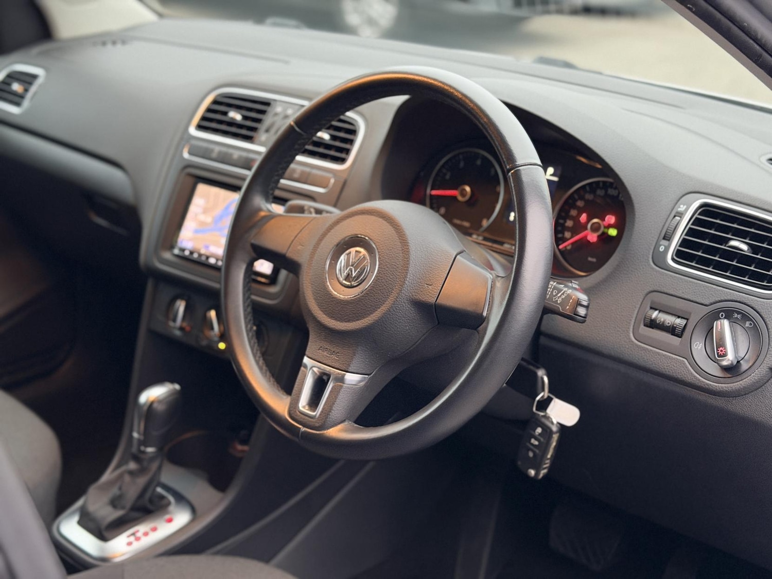 Used Volkswagen Polo 2014 for sale - 76455739: Photo 19