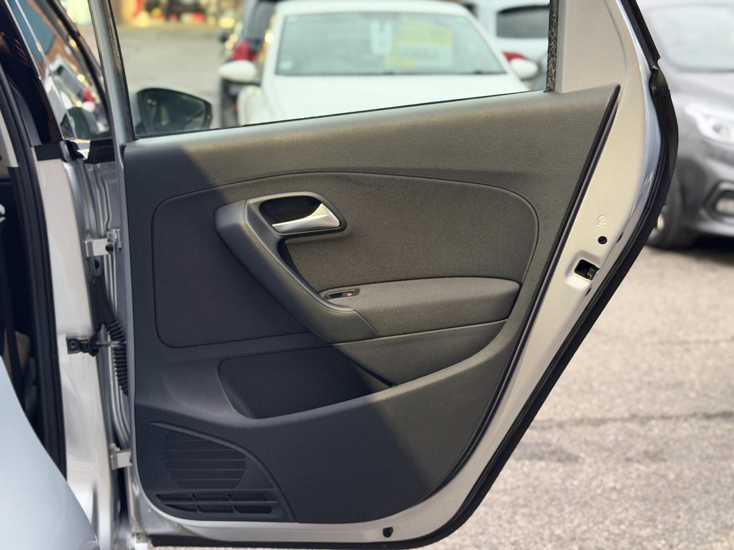 Used Volkswagen Polo 2014 for sale - 76455739: Photo 34