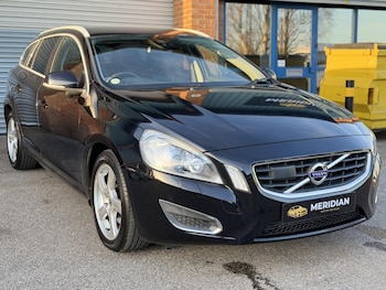 Used Volvo V60 2013 for sale - 78770729: Photo