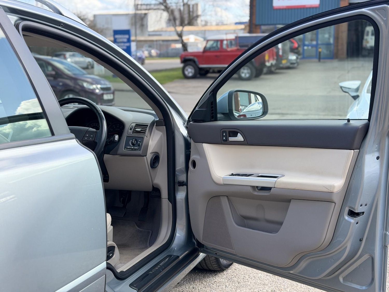 Used Volvo V50 2012 for sale - 77833770: Photo 14