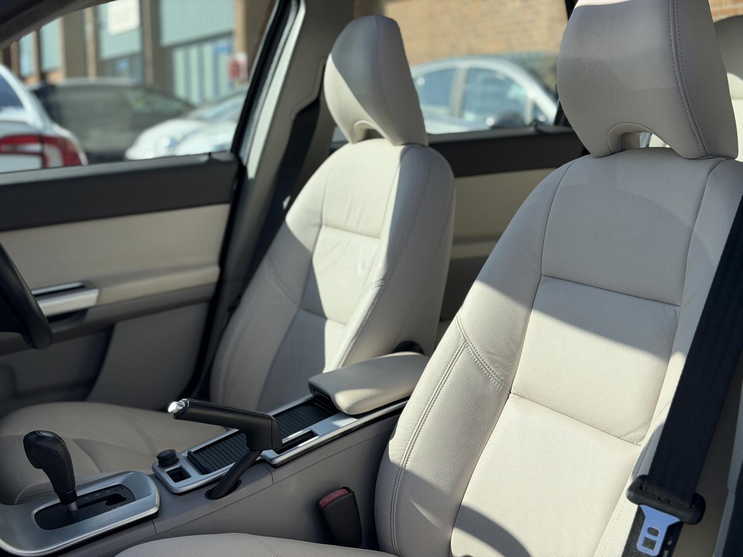 Used Volvo V50 2012 for sale - 77833770: Photo 30