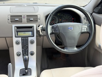 Used Volvo V50 2012 for sale - 77833770: Photo