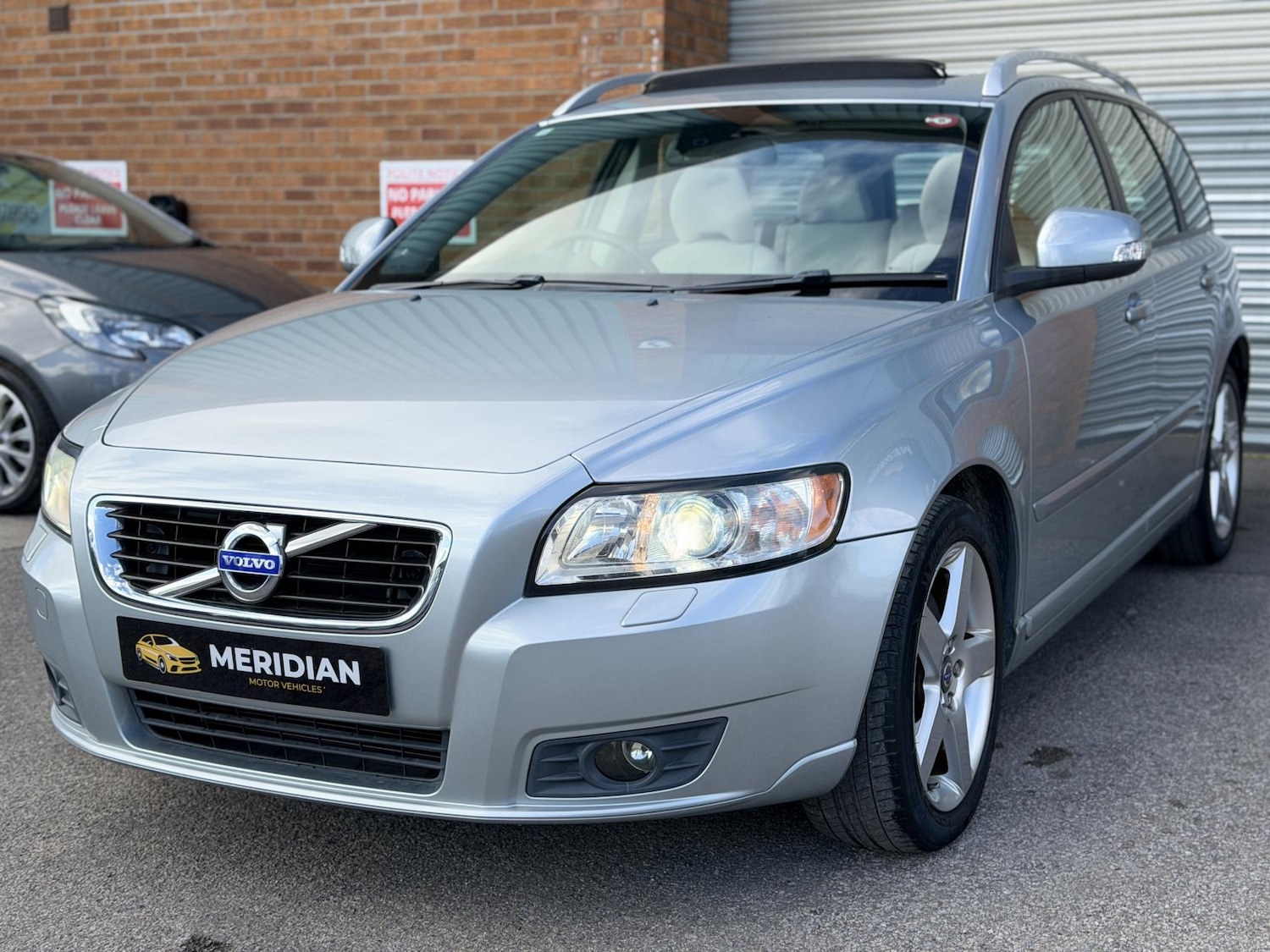Used Volvo V50 2012 for sale - 77833770: Photo 5