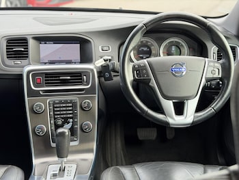 Used Volvo V60 2012 for sale - 78344294: Photo