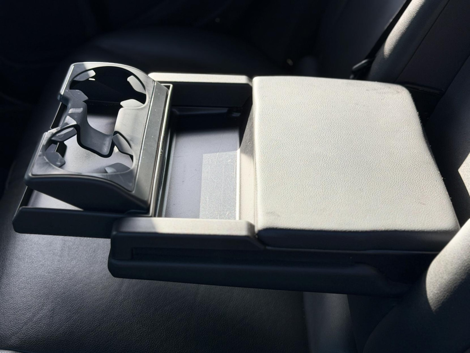 Used Volvo V60 2015 for sale - 77525245: Photo 42