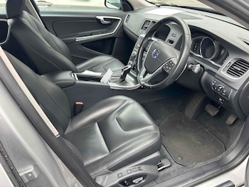 Used Volvo V60 2015 for sale - 77525245: Photo