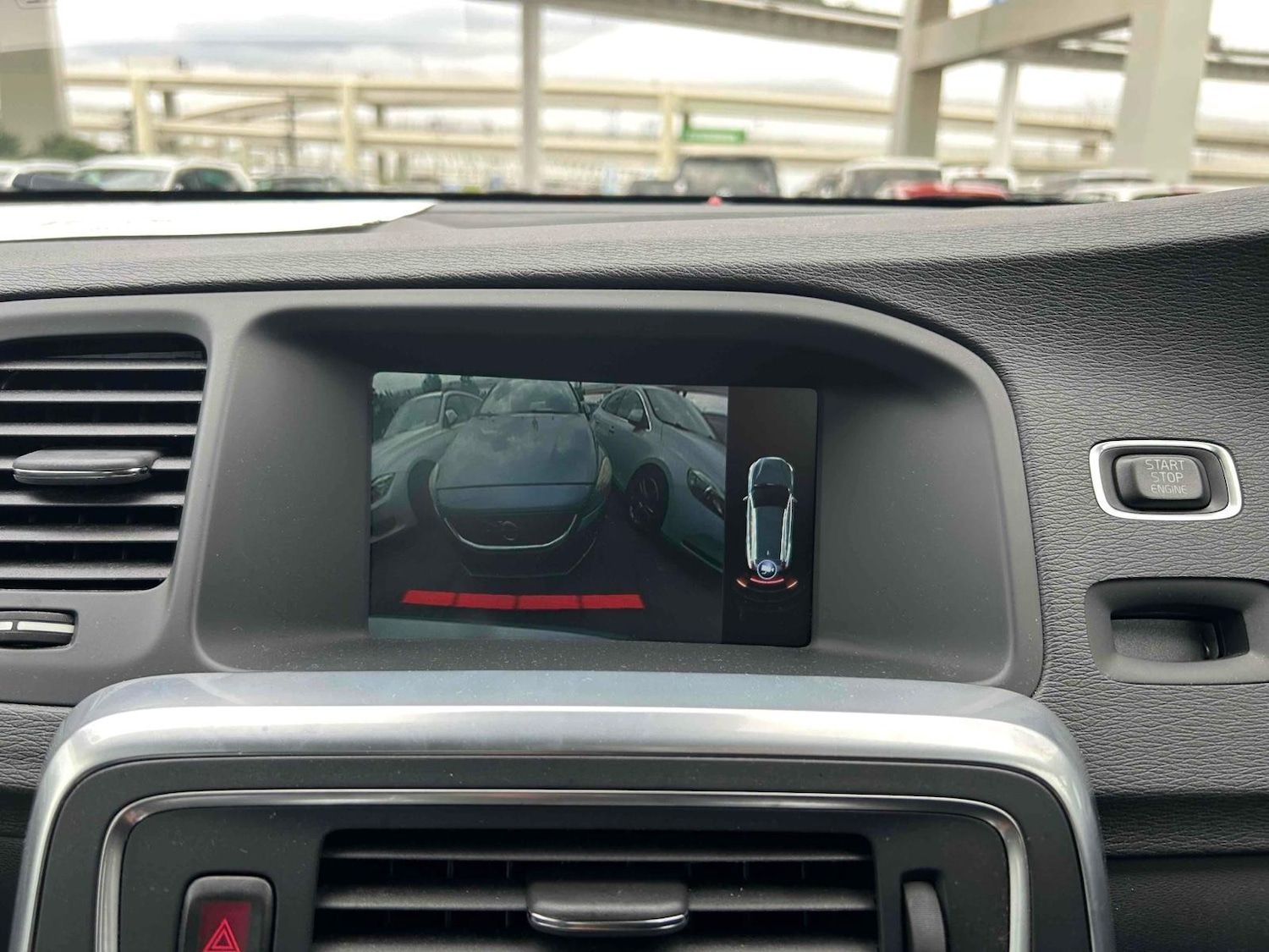 Used Volvo V60 2015 for sale - 77525245: Photo 6