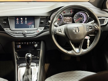 Used Vauxhall Astra 2017 for sale - 78223063: Photo