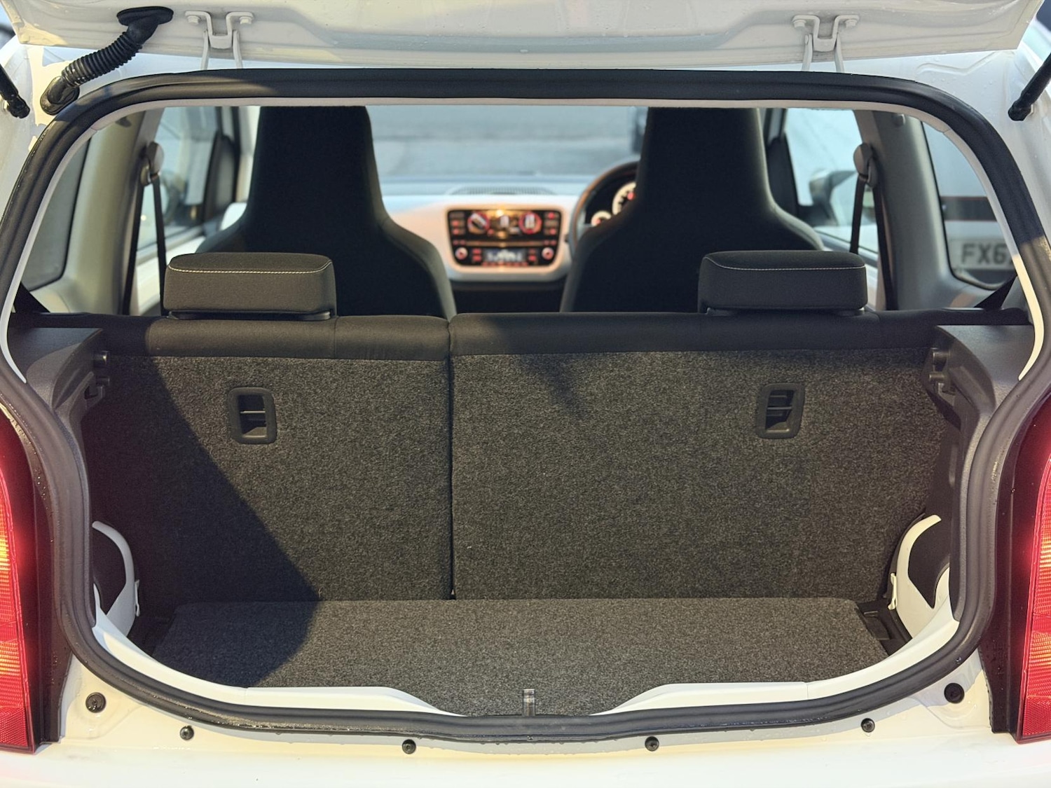 Used Volkswagen up! 2013 for sale - 76900101: Photo 11