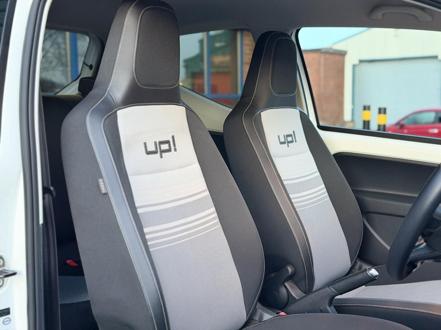 Used Volkswagen up! 2013 for sale - 76900101: Photo 18