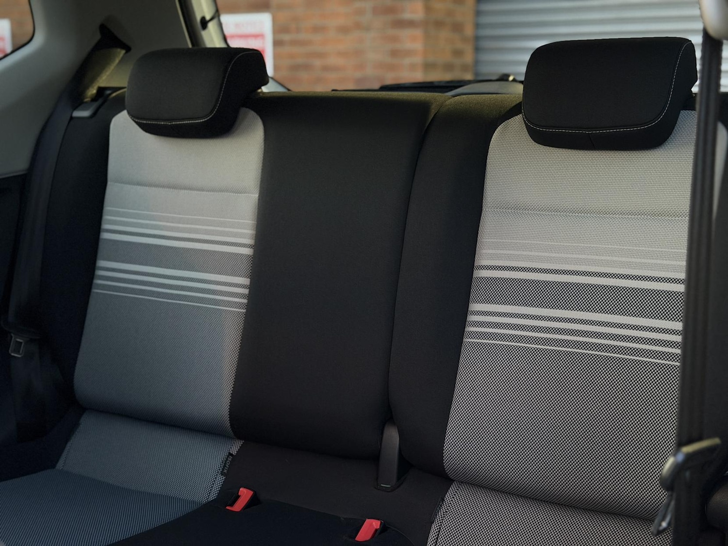 Used Volkswagen up! 2013 for sale - 76900101: Photo 25