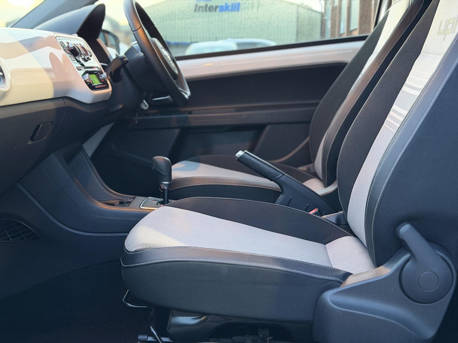 Used Volkswagen up! 2013 for sale - 76900101: Photo 28