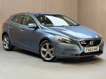 Used Volvo V40 2013 for sale - 78941702: Photo