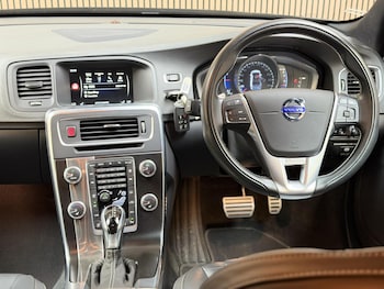 Used Volvo S60 2015 for sale - 79528135: Photo