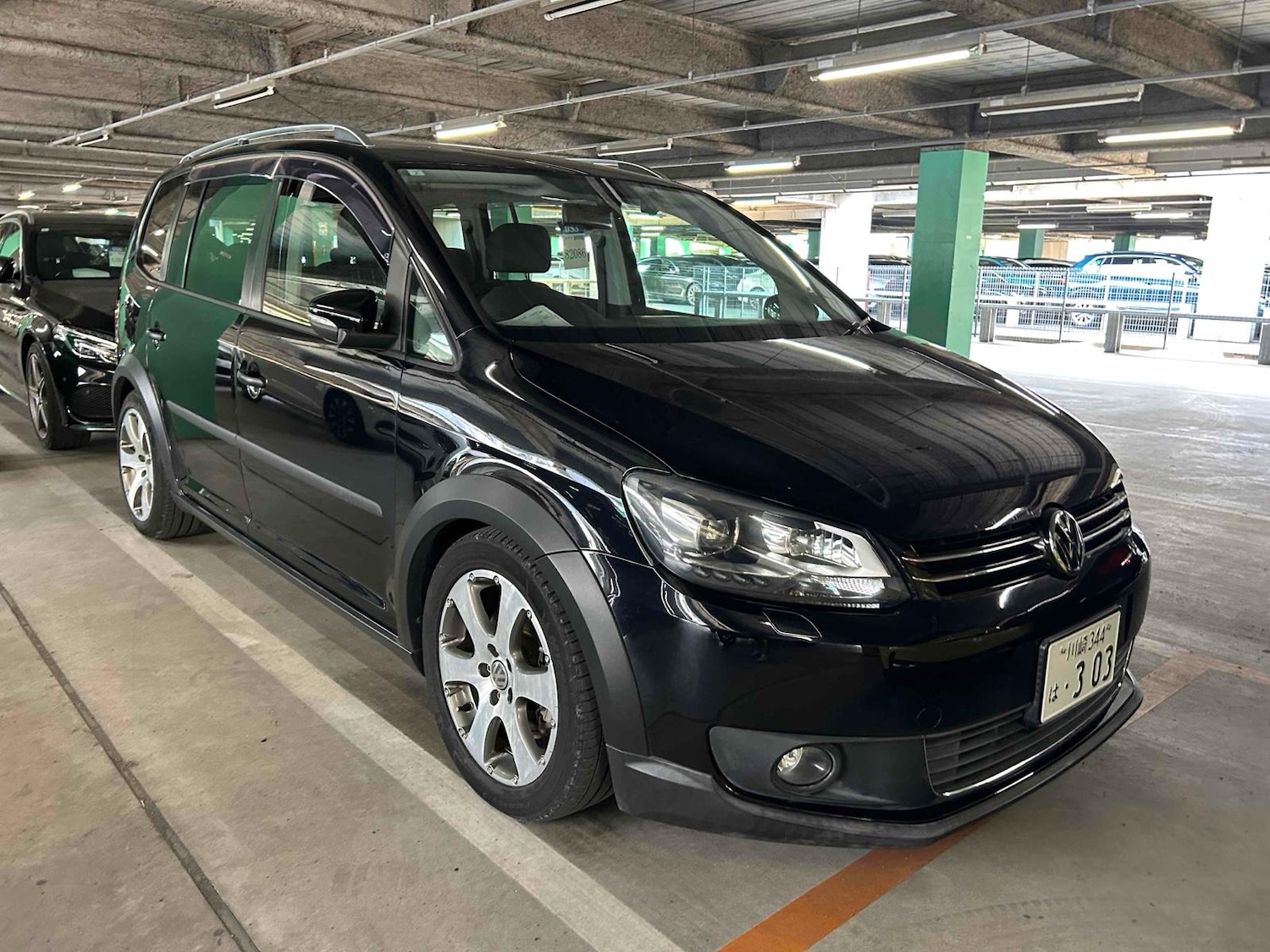 Used Volkswagen Touran 2013 for sale - 76577095: Photo 1