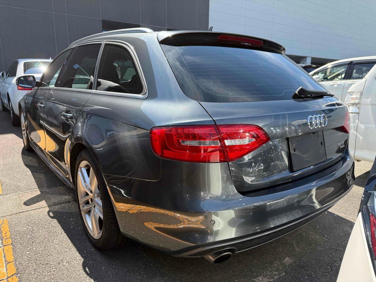 Used Audi A4 Avant 2012 for sale - 76741823: Photo 3