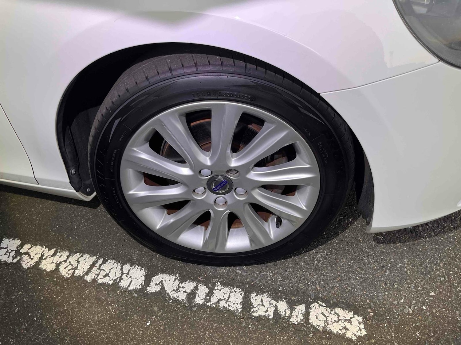 Used Volvo V40 2015 for sale - 77220463: Photo 3