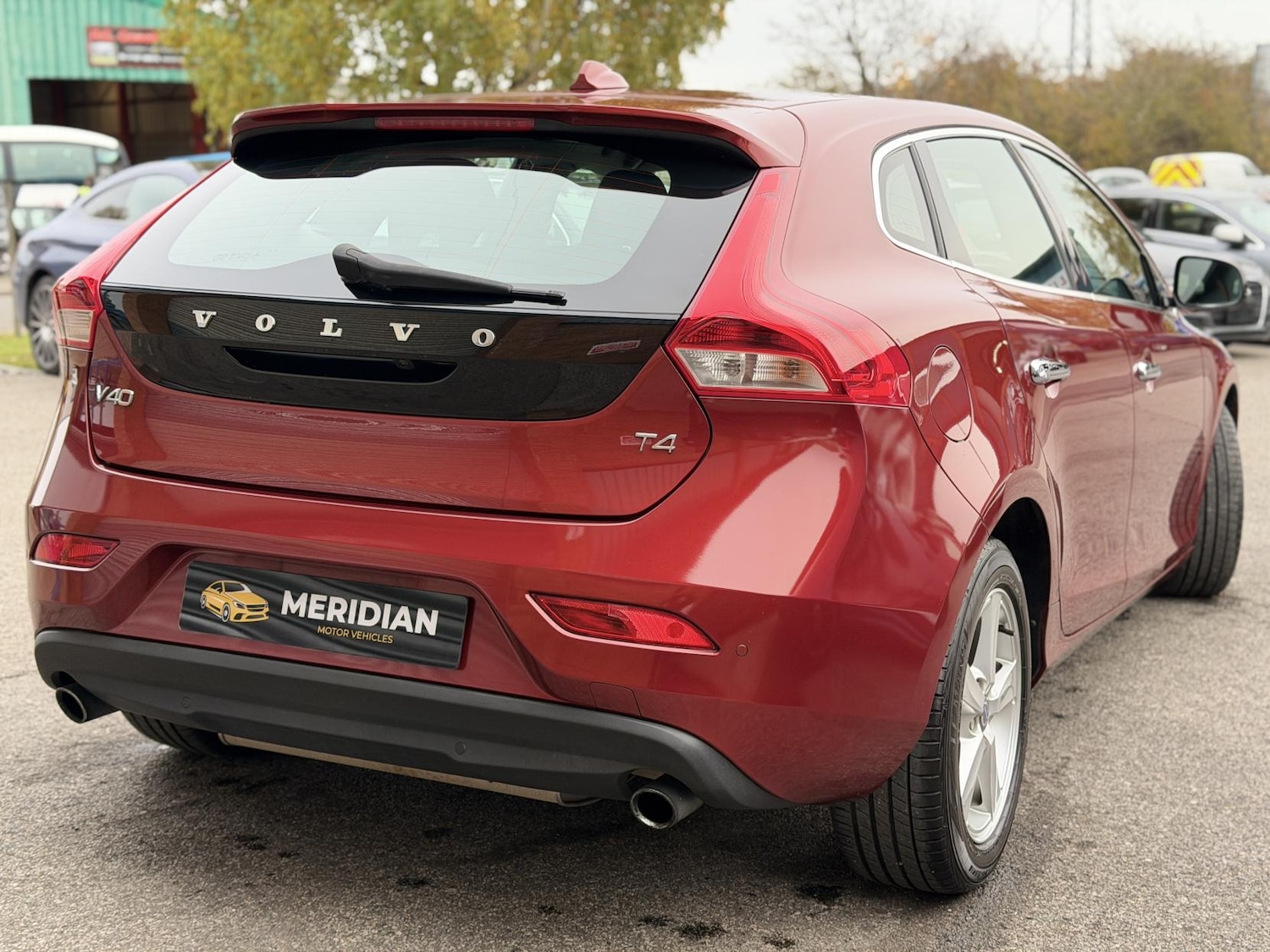 Used Volvo V40 2014 for sale - 76418704: Photo 2