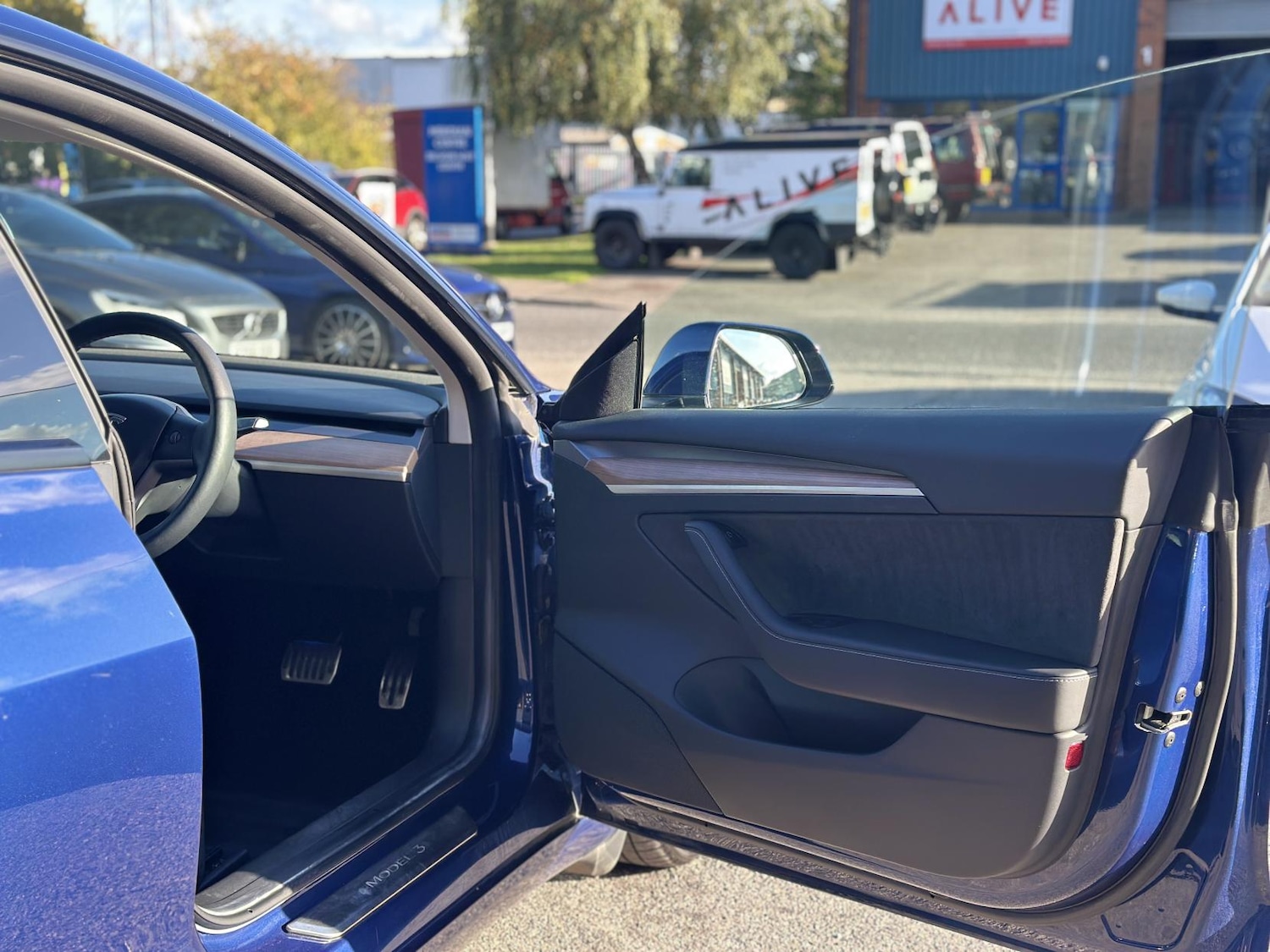 Used Tesla Model 3 2021 for sale - 76041654: Photo 16