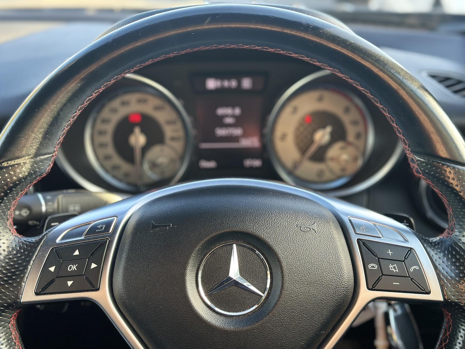 Used Mercedes-Benz SLK 2013 for sale - 76209529: Photo 22