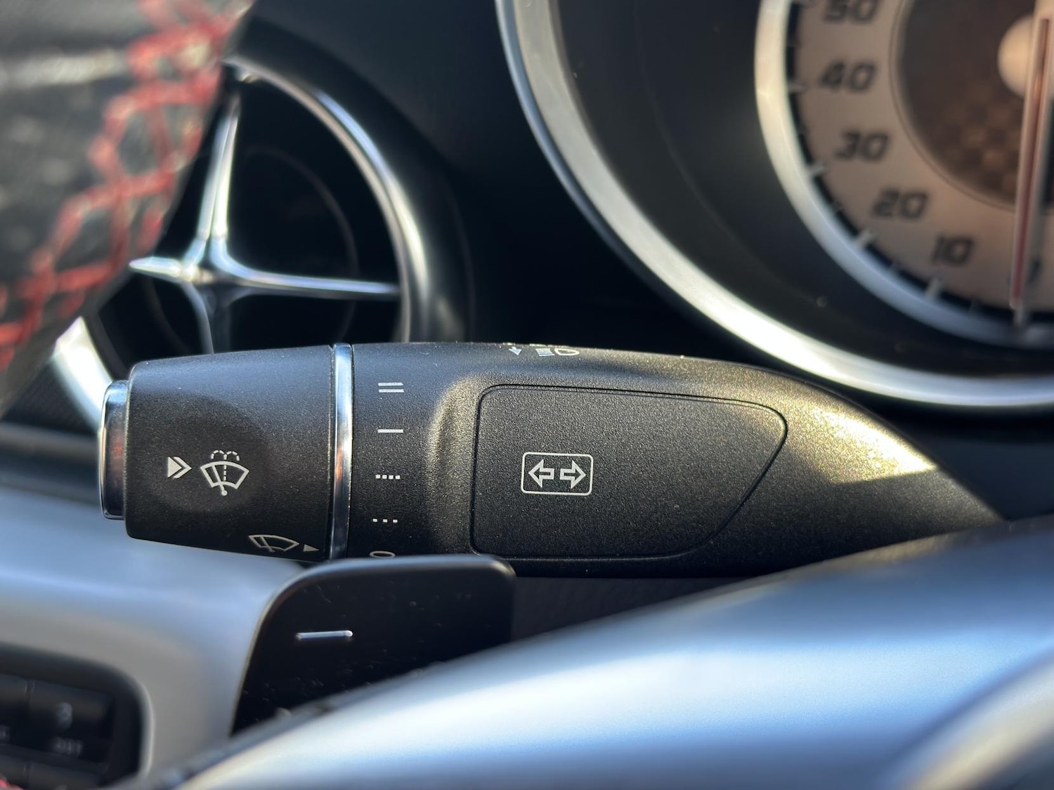 Used Mercedes-Benz SLK 2013 for sale - 76209529: Photo 23