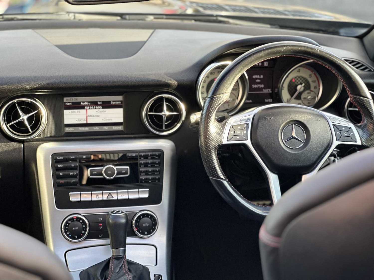 Used Mercedes-Benz SLK 2013 for sale - 76209529: Photo 3