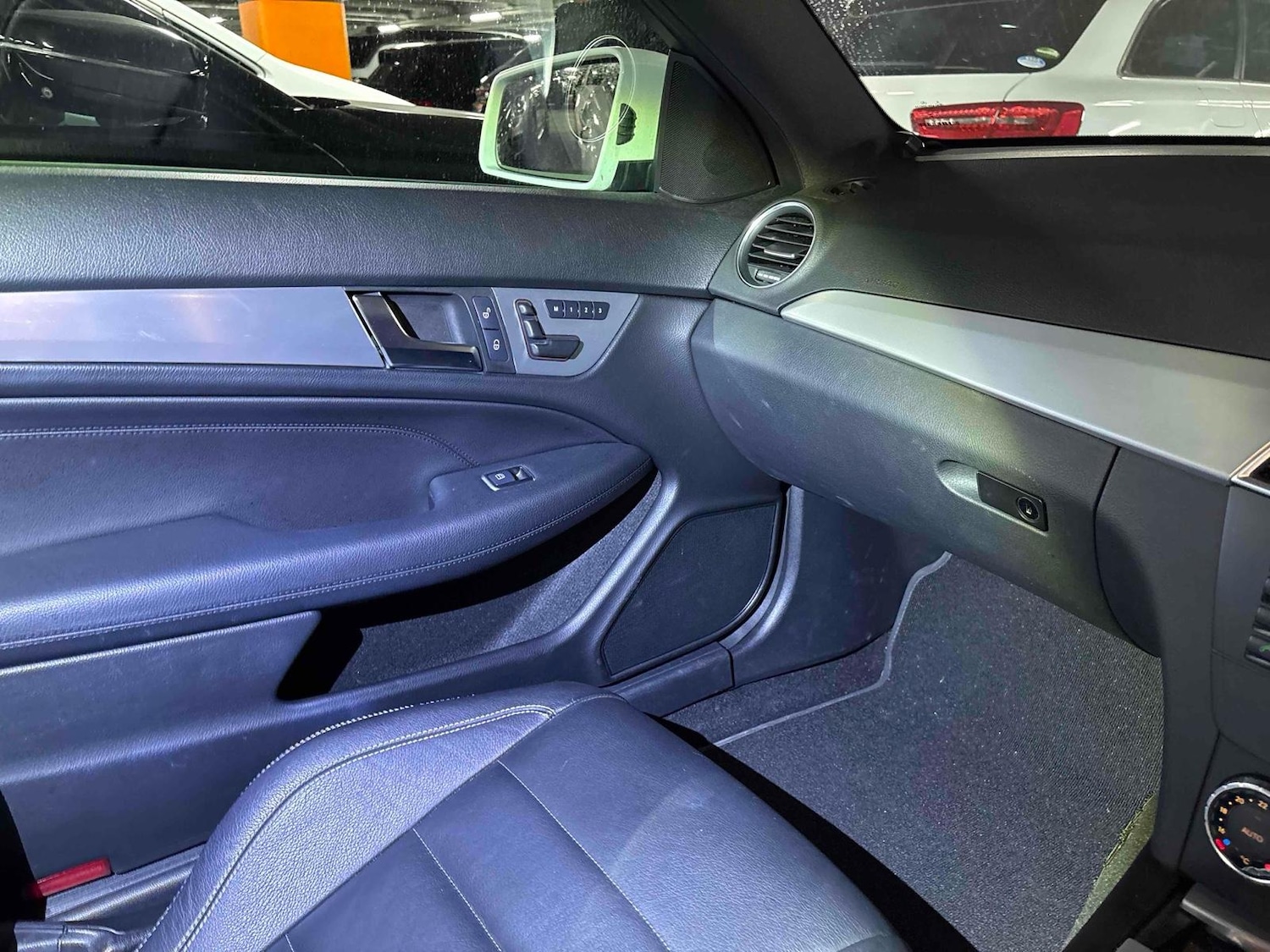 Used Mercedes-Benz C Class 2013 for sale - 77833773: Photo 17