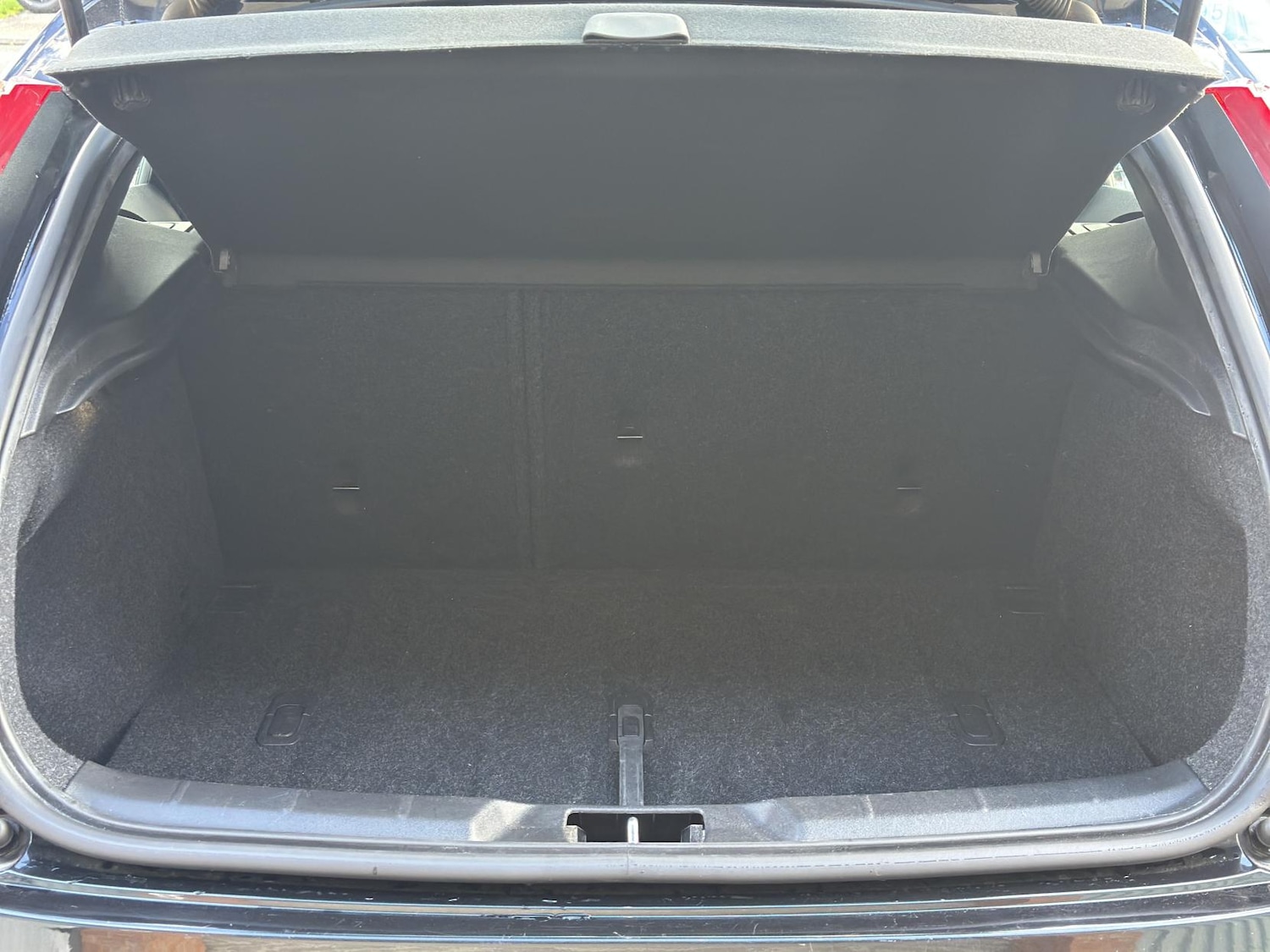 Used Volvo V40 2015 for sale - 76394042: Photo 14