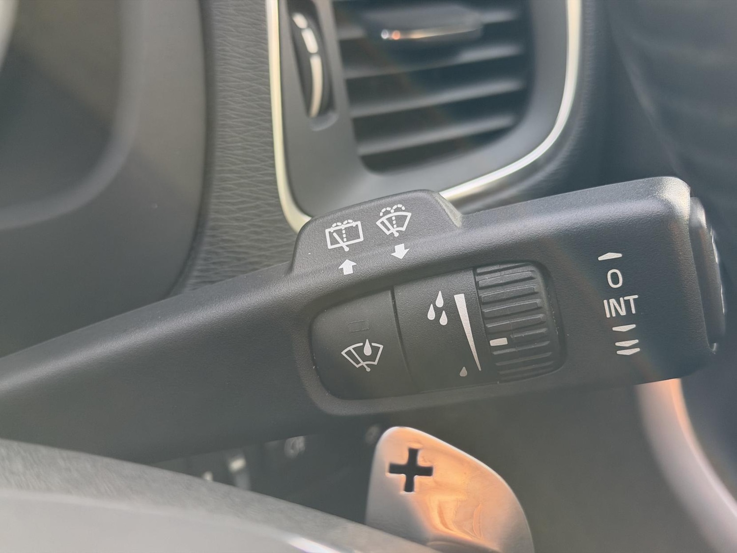 Used Volvo V40 2015 for sale - 76394042: Photo 22