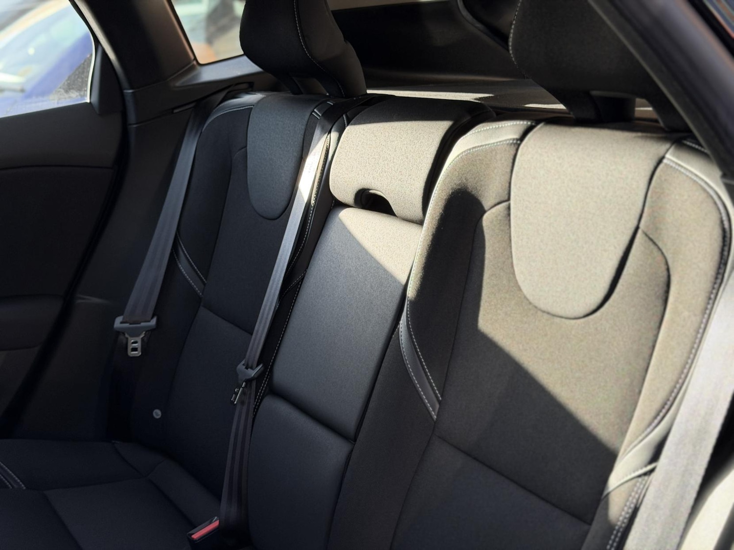 Used Volvo V40 2015 for sale - 76394042: Photo 39