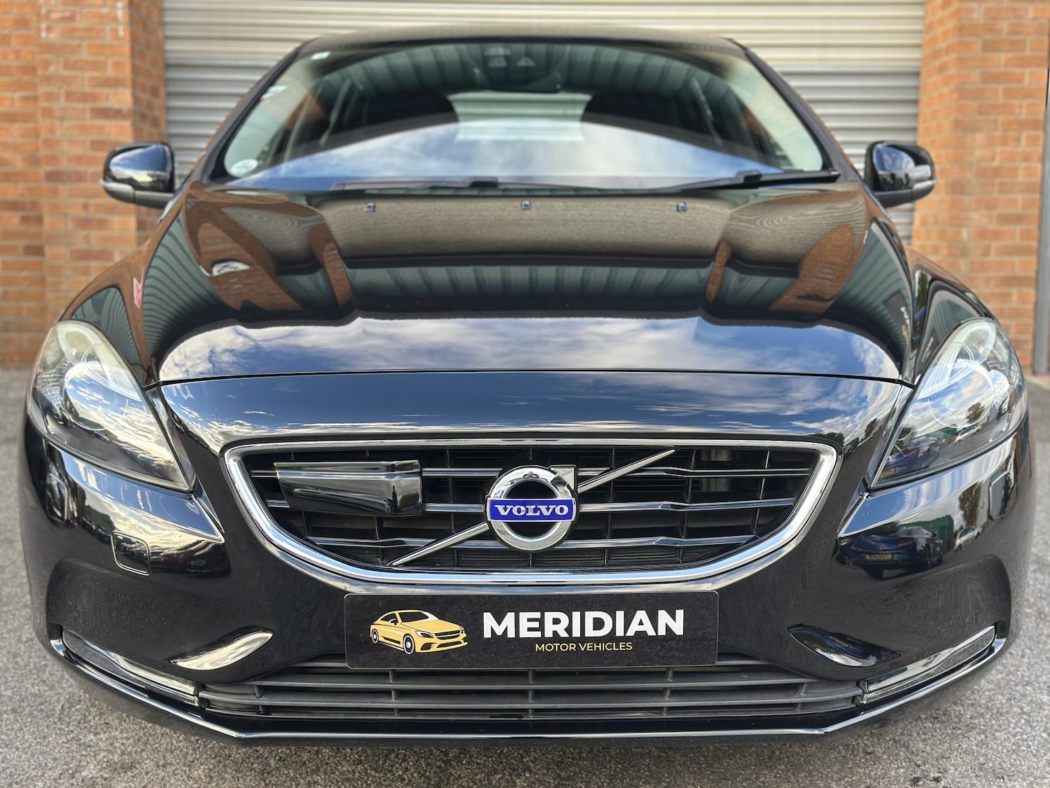 Used Volvo V40 2015 for sale - 76394042: Photo 8