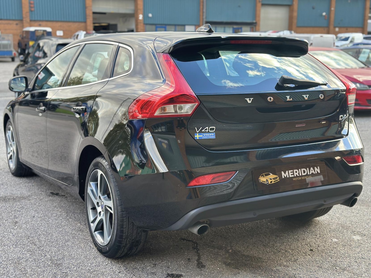 Used Volvo V40 2015 for sale - 76394042: Photo 9