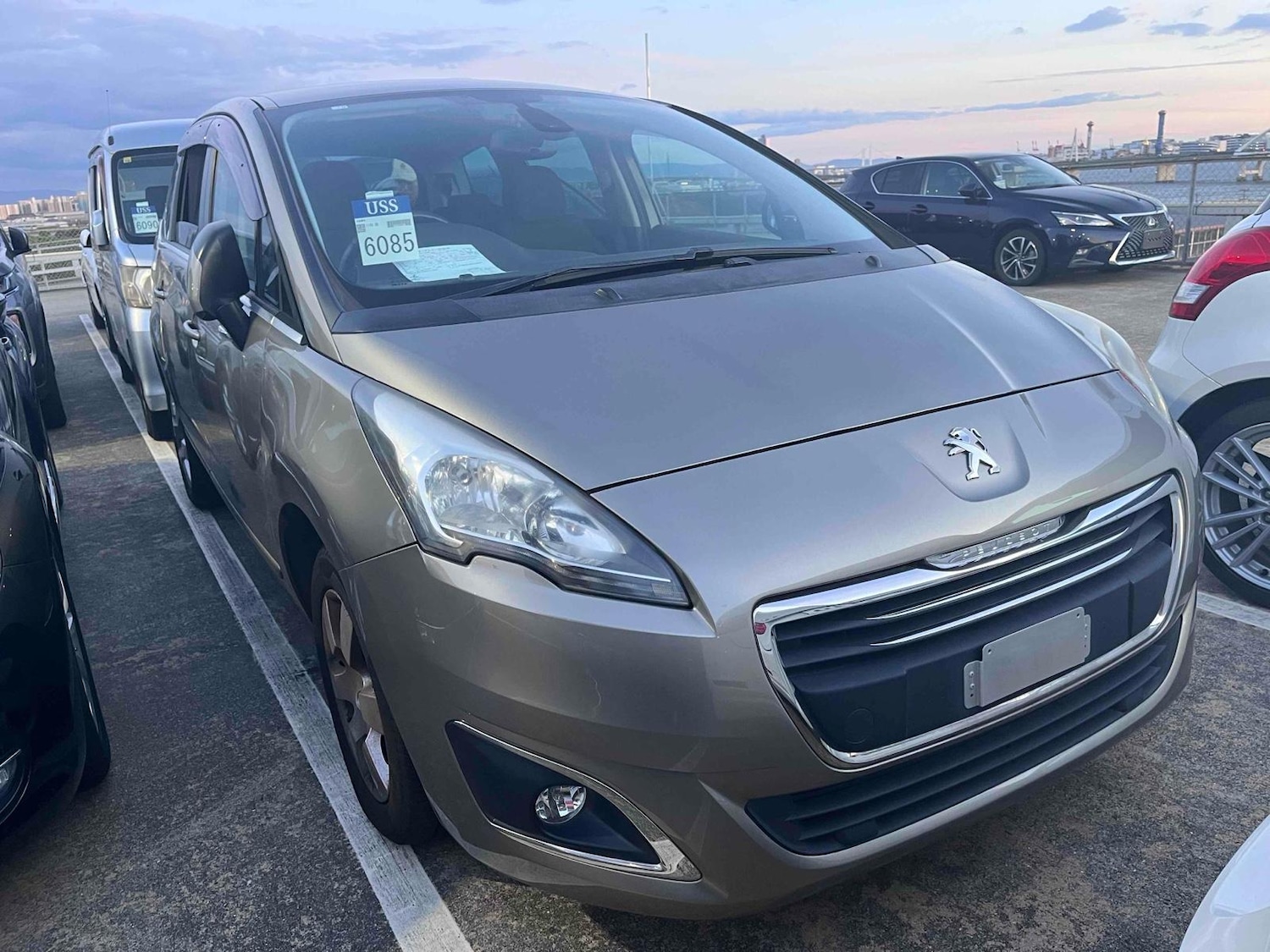 Used Peugeot 5008 2015 for sale - 76577093: Photo 1