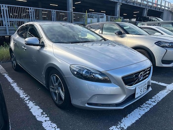 Volvo V40 feature image