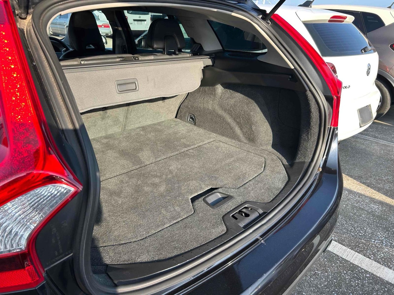 Used Volvo V60 2025 for sale - 77525277: Photo 4