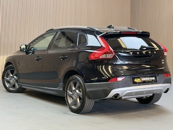 Used Volvo V40 Cross Country 2013 for sale - 79606983: Photo