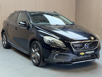 Used Volvo V40 Cross Country 2013 for sale - 79606983: Photo