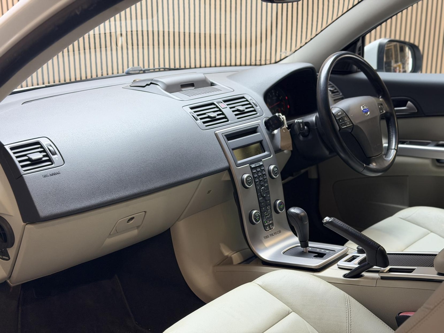 Used Volvo C30 2011 for sale - 78184142: Photo 13