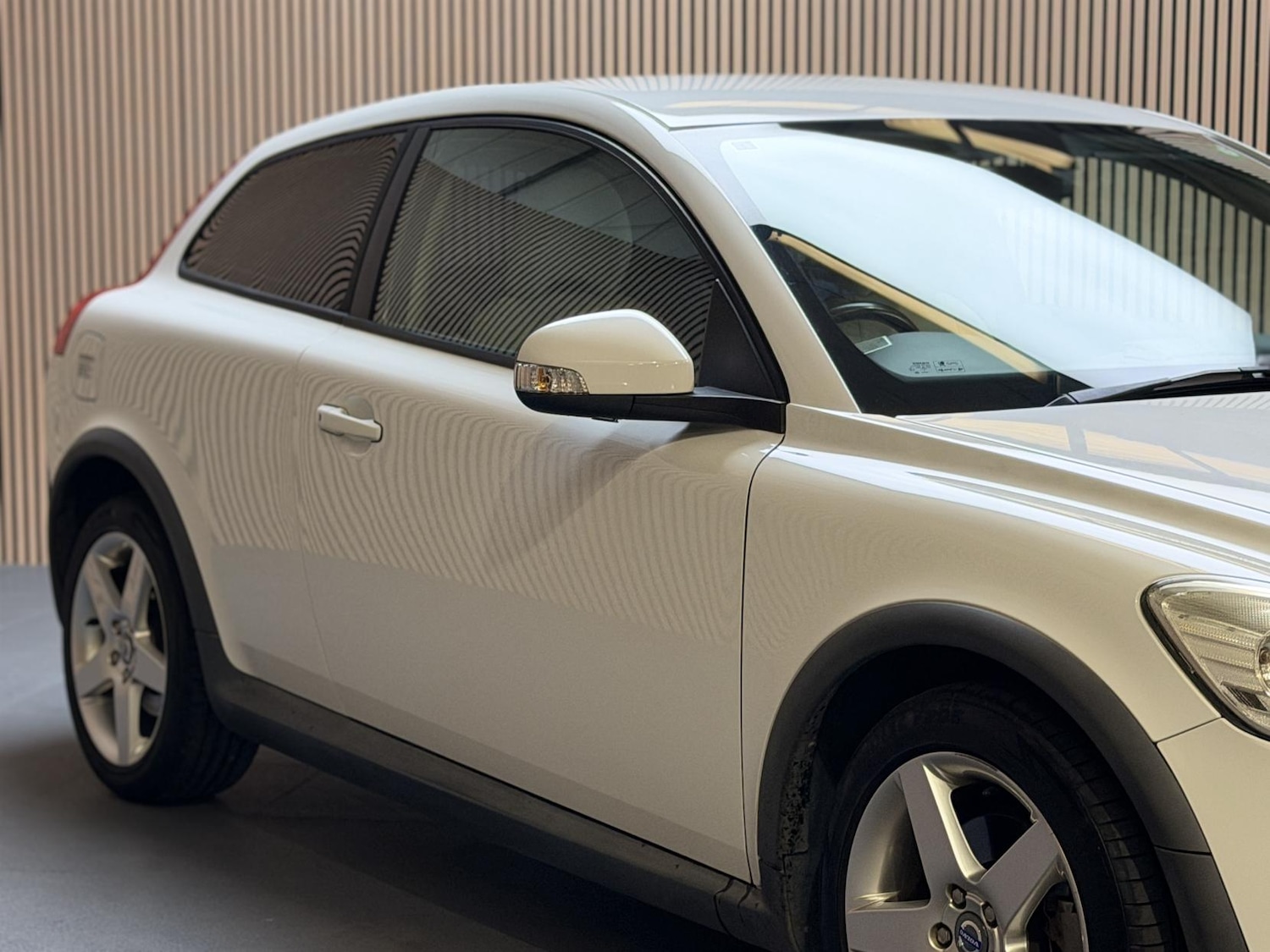 Used Volvo C30 2011 for sale - 78184142: Photo 5