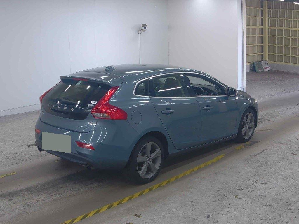 Used Volvo V40 2013 for sale - 77532293: Photo 2