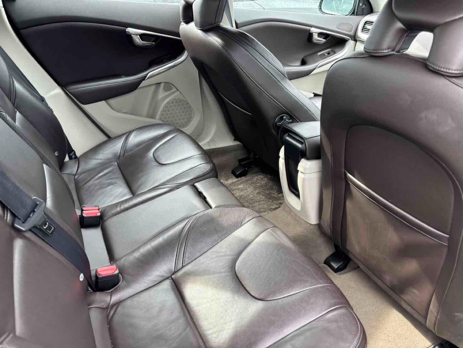 Used Volvo V40 2013 for sale - 77532293: Photo 6