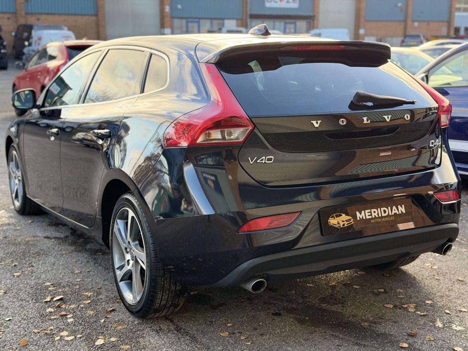 Used Volvo V40 2015 for sale - 76606437: Photo 10
