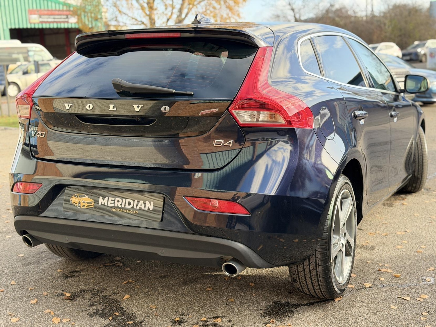 Used Volvo V40 2015 for sale - 76606437: Photo 2